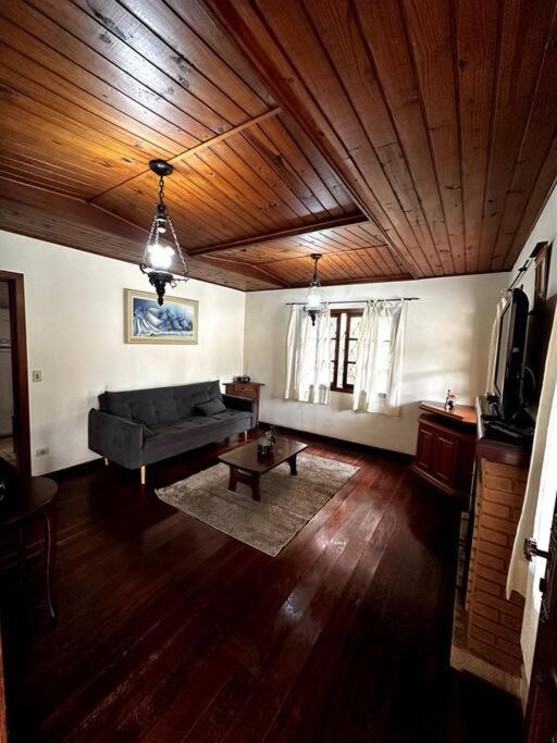 Вилла Casa Completa - Кампус-ду-Жордау Экстерьер фото